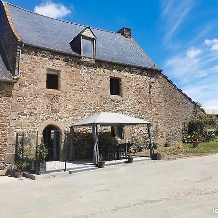 Gite Equestre Dans Centre Equestre Vers Saint Malo Plerguer Екстер'єр фото