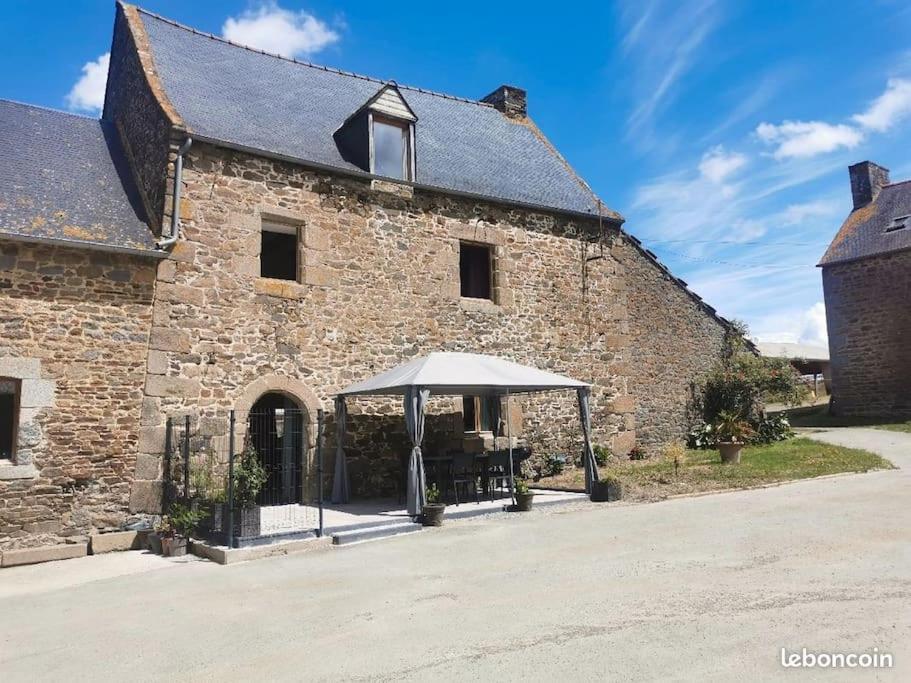 Gite Equestre Dans Centre Equestre Vers Saint Malo Plerguer Екстер'єр фото
